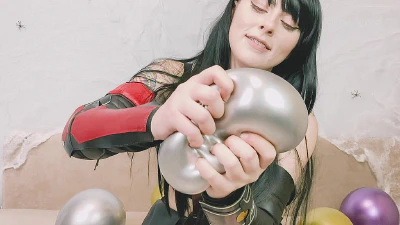 Tifa Lockhart From Final Fantasy Talks Dirty, Blows Balloons And Pops Them With Her Strong Hands